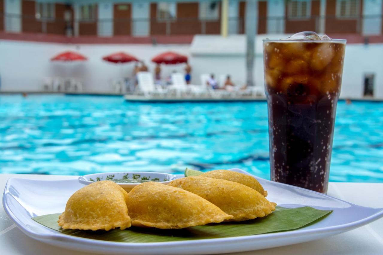 Hotel La Luna Santiago de Cali Ngoại thất bức ảnh
